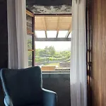 Vinea Lava Mit Blick Auf Wasser By Interhome * Canto da Areia