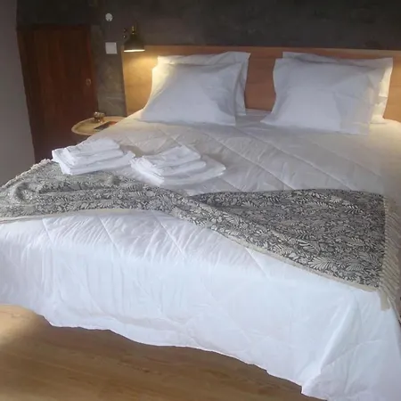 Vinea Lava Mit Blick Auf Wasser By Interhome Dom wakacyjny