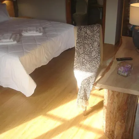 Vinea Lava Mit Blick Auf Wasser By Interhome Semesterbostad *