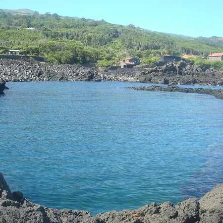 Vinea Lava Mit Blick Auf Wasser By Interhome Tatil Evi