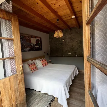 Semesterbostad Vinea Lava Mit Blick Auf Wasser By Interhome