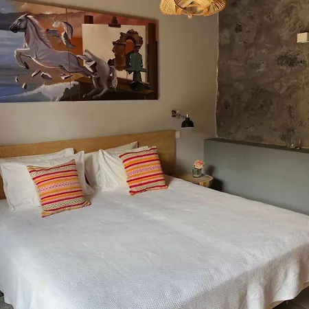 Semesterbostad Vinea Lava Mit Blick Auf Wasser By Interhome