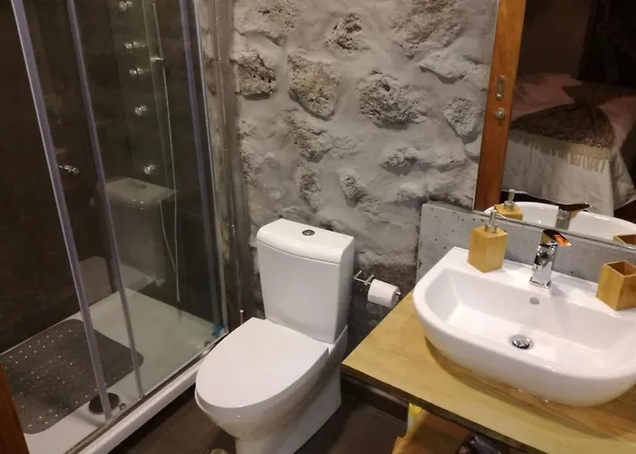 Vinea Lava Mit Blick Auf Wasser By Interhome Prázdninový dům