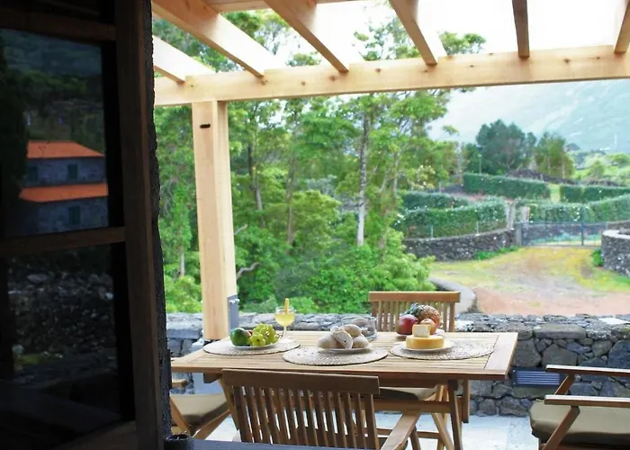 Vinea Lava Mit Blick Auf Wasser By Interhome Casa vacanze *