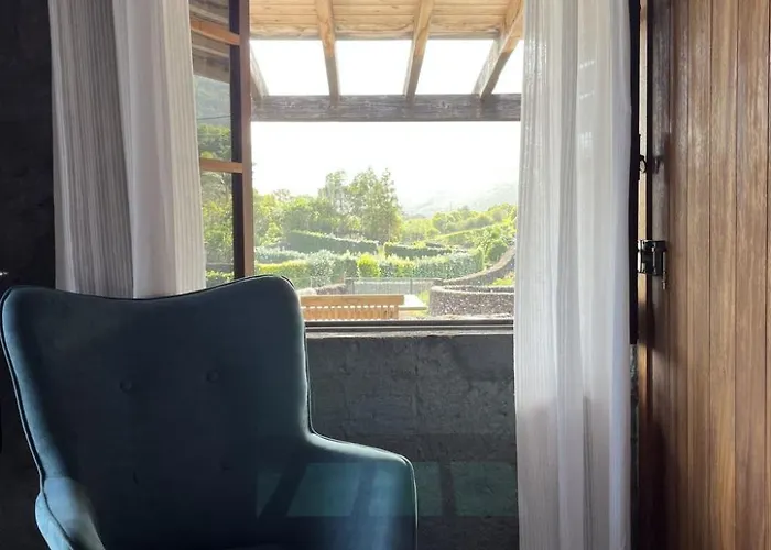 Vinea Lava Mit Blick Auf Wasser By Interhome Casa vacanze *