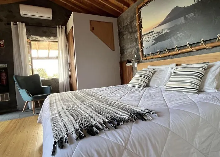 Vinea Lava Mit Blick Auf Wasser By Interhome Dom wakacyjny *