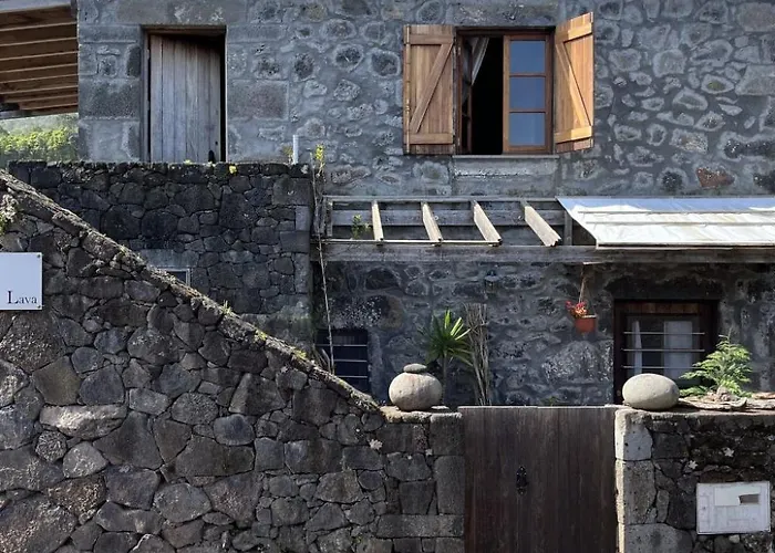 Dom wakacyjny Vinea Lava Mit Blick Auf Wasser By Interhome