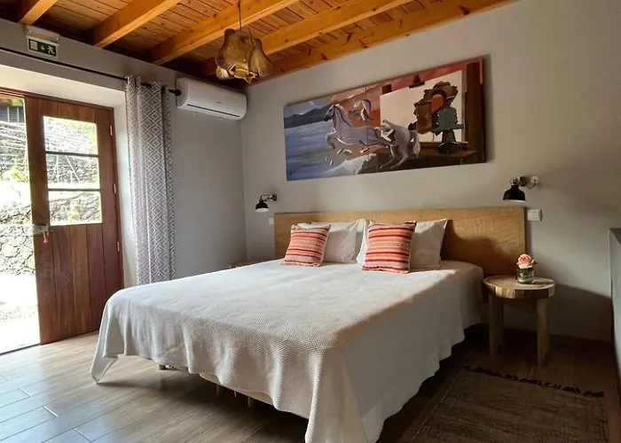 Vinea Lava Mit Blick Auf Wasser By Interhome Casa vacanze