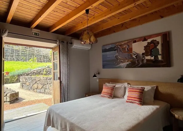 Vinea Lava Mit Blick Auf Wasser By Interhome Casa vacanze